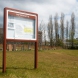 Informatiekast met vitrinebord voor buiten met staanders