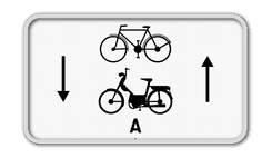 Panneau G2000 - M5 - Deux roues de classe A dans les deux sens