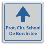 Routebord voor school met tekst en pijl