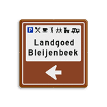 Toeristisch bewegwijzeringsbord met pictogrammen en pijl naar wens
