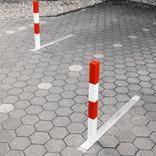 Absperrpfosten rot/weiß Umlegbar und Versenkbar - 70x70mm mit Schloss
