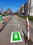 Wegmarkering oplaadpunt - symbool stekker groen wit