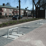 Verzonken parkeerbeugel met betonvoet en cilinderslot