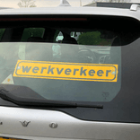 Bordje werkverkeer 375x75mm met zuignappen - fluorescerend