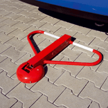 Barrière anti-stationnement de parking Crash Proof - rouge - rabattble - serrure cylindrée