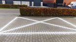 Wegmarkering parkeervak met kruis belijning