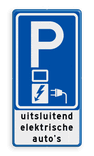 Verkeersbord laadpaal met tekst uitsluitend elektrische auto's - reflecterend