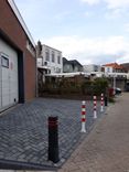Parkeerpaal 70x70mm rood wit - neerklapbaar met bodemmontage