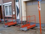 Kunststof loopbrug met leuning - rood - 1700x1000mm