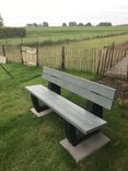 Banc public bicolore avec dossier en plastique recyclé - Govaplast - modèle Bonn ML 360