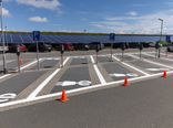 Marquage routier borne de recharge pour voiture électrique - logo E-plug - peinture routière
