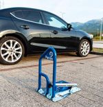 Barrière anti-stationnement Parklio Smart Solar automatique avec application