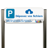 Panneau d’Information Parking Personnalisé – Aluminium Brossé avec Poteaux