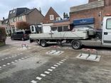 Versenkbarer Parkplatzbügel 835×400×48 mm mit Betonfundament