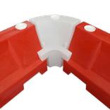 Séparateur de voie d'angle 90° en plastique 430x580x550mm – rouge/blanc – remplissable à l'eau ou au sable