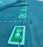 Wegmarkering oplaadpunt - symbool stekker groen wit