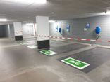 Wegmarkering oplaadpunt - symbool stekker groen wit