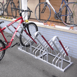Fahrradständer mit Anlehnbügel und Schlossöse