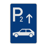 Parkplatzschild mit Parkplatznummer und Richtungspfeil