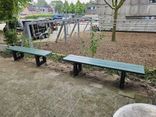 Banc public bicolore sans dossier en plastique recyclé - Govaplast - modèle London