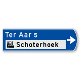 Handwegwijzer klein rechtswijzend met witte tekst en met picto en zwarte tekst 990x295
