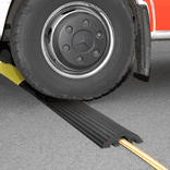 Passage de câbles avec couvercle - 800x600x60mm - 5 passages de câbles 35x35mm