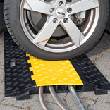 Passage de câbles avec couvercle - 800x600x60mm - 5 passages de câbles 35x35mm