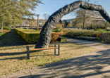 Banc public sans dossier en acier et bois FSC - type Bach 1800 mm