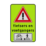 Verkeersbord RVV J37 pas op overstekende fietsers en voetgangers - reflecterend