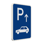 Verkehrsschild Parkplatz mit Pfeil nach Wunsch - reflektierend