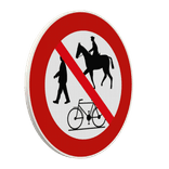 Panneau de signalisation - Accès interdit aux randonneurs, cyclistes et cavaliers