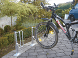 Fietsenrek 1 fiets met voetplaat - staal verzinkt