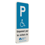 Panneau parking PMR avec logo et texte personnalisés