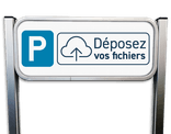 Panneau d’Information Parking Personnalisé – Aluminium Brossé avec Poteaux