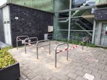 Fietsnietje RVS 600x1300mm met tussenbuis - met grondankers