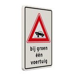 Verkeersbord RVV J39, bij groen een voertuig - reflecterend