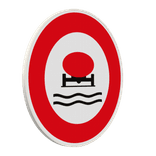 Panneau B18b – Accès interdit à certains véhicules transportant des marchandises susceptibles de polluer les eaux