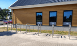 Arceau vélo inox avec barre transversale et ancrages – 600 x 1300 mm