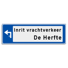 Verwijsbord KOKER Blauw/wit/zwart - pijl links, 2 regelig - zonder pictogram - Klasse 3 reflecterend