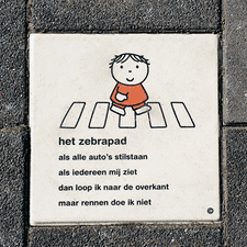 Stoeptegel Dick Bruna - het zebrapad - LV.stoep.b3