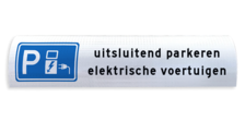 Parkeerbord voor betonrand / biggenrug - Elektrische voertuigen - breedte 600mm