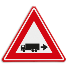 Verkeersbord - waarschuwing rechts achteruitrijdende vrachtwagen