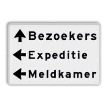 Verkeersbord route met 3 regels tekst en pijlen - reflecterend