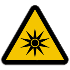 Panneau d'avertissement W027 - Rayonnement optique