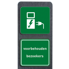 Verzwaarde bermpaal met 2 bordjes - Elektrisch opladen