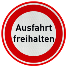 Verbotsschild - Ausfahrt freihalten