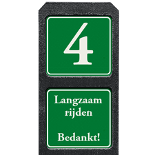 Bermpaal 1250x150x40mm met twee reflecterende bordjes 119x109mm