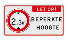 Aluminium informatiebord met een dubbel omgezette rand