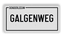 Belgisch Alum. straatnaambord met een dubbel omgezette rand