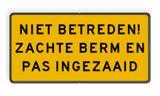 Aluminium informatiebord met een dubbel omgezette rand